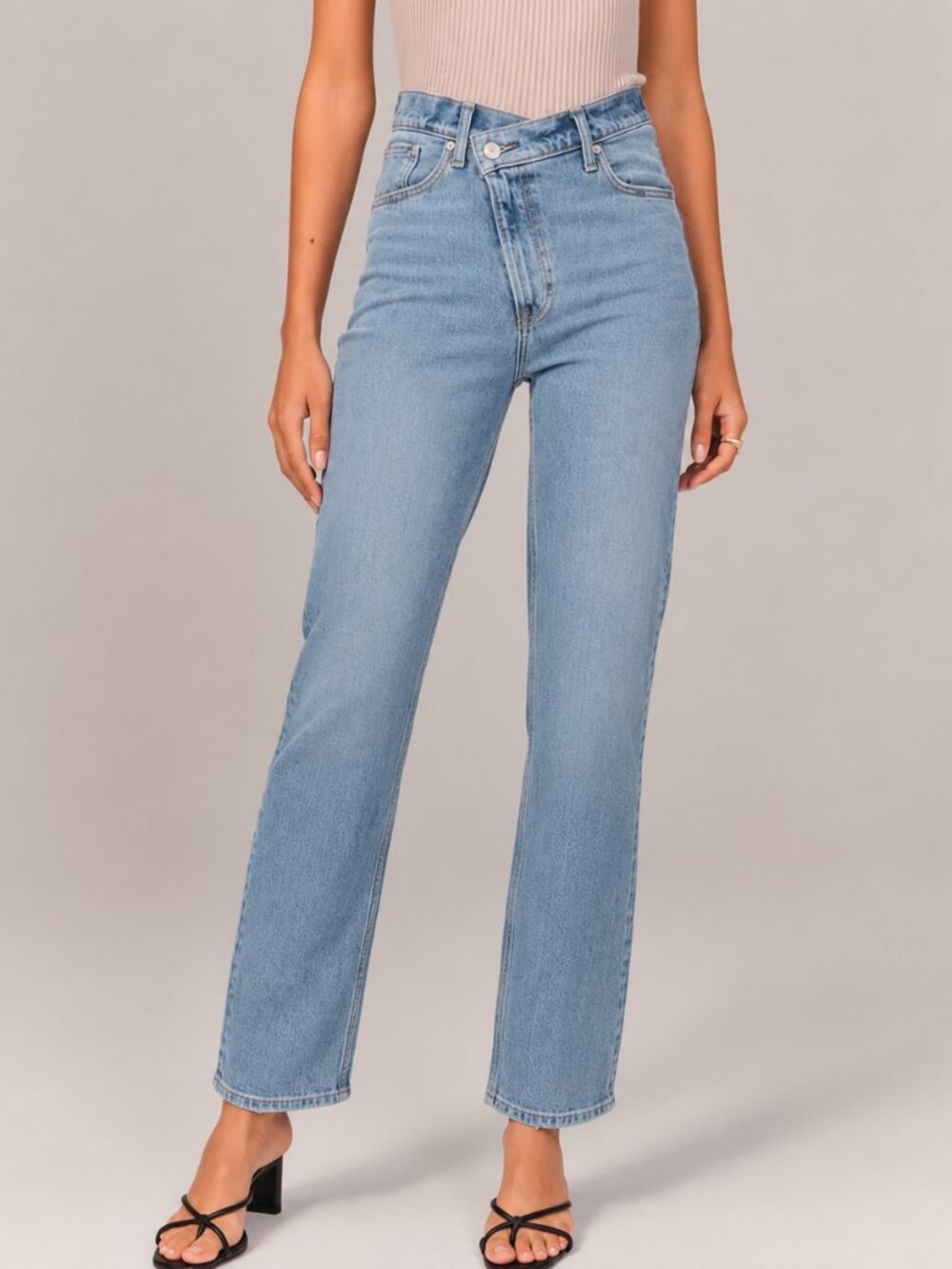 Abercrombie & Fitch '90s Slim Straight Ultra High Rise Jeans Women's 34/18 Light